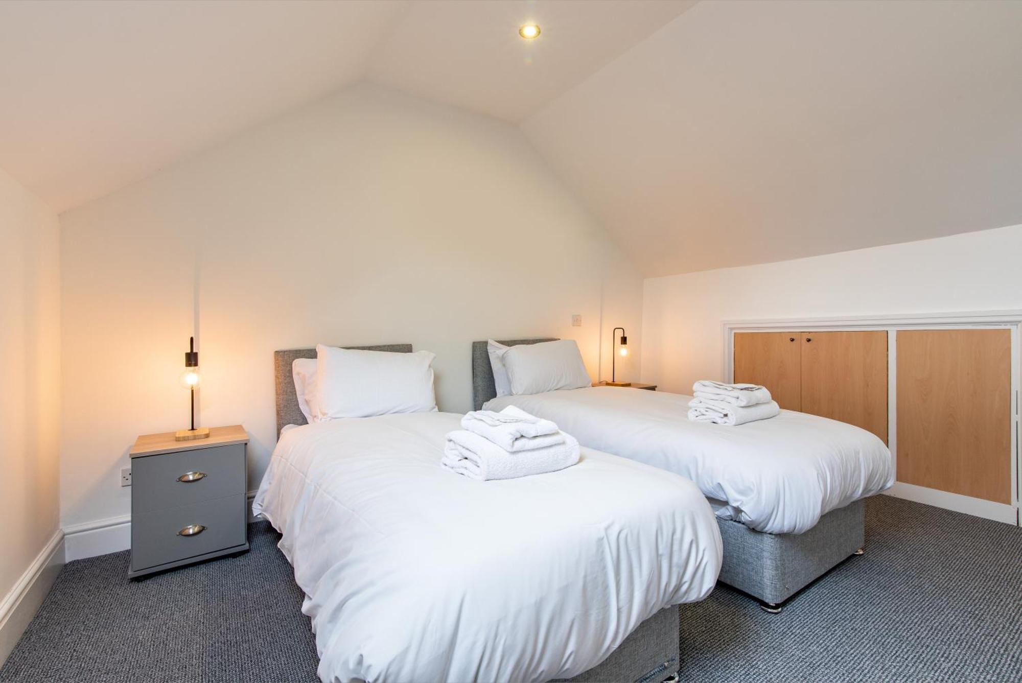 Chesterfield Lodge - 2 Bedroom Apartment Near Chesterfield Town Centre Esterno foto